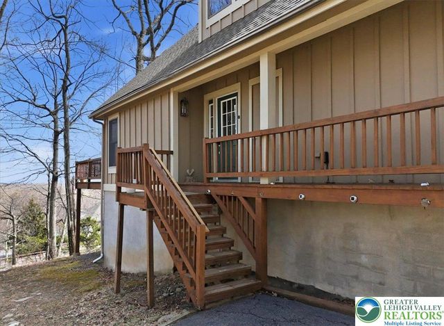 111 High Mountain Lane, Coolbaugh Twp, PA 18347