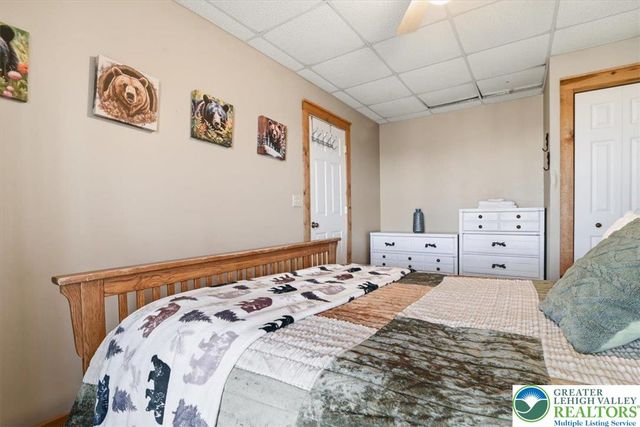 111 High Mountain Lane, Coolbaugh Twp, PA 18347