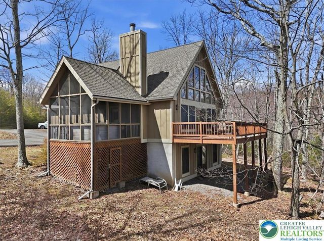 111 High Mountain Lane, Coolbaugh Twp, PA 18347