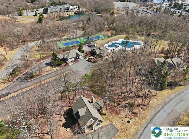 111 High Mountain Lane, Coolbaugh Twp, PA 18347