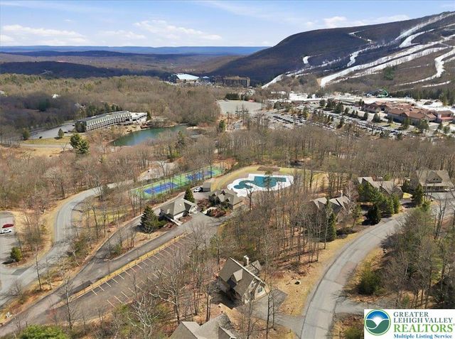 111 High Mountain Lane, Coolbaugh Twp, PA 18347