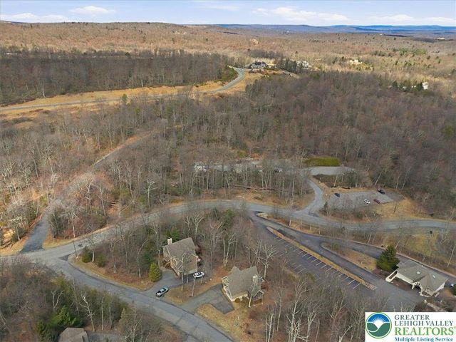 111 High Mountain Lane, Coolbaugh Twp, PA 18347