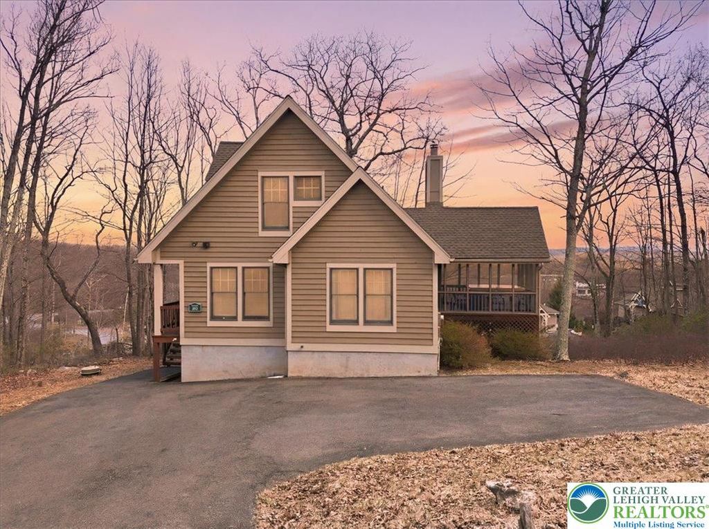 111 High Mountain Lane, Coolbaugh Twp, PA 18347