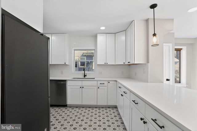 99 RORER ST, Erdenheim, PA 19038