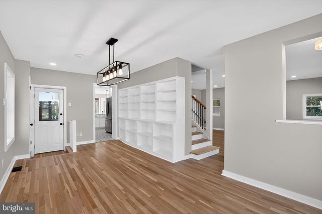 99 RORER ST, Erdenheim, PA 19038