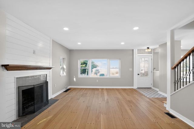 99 RORER ST, Erdenheim, PA 19038