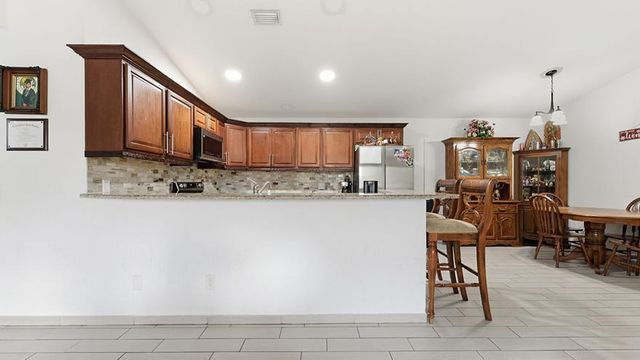 2301 SW Barber Lane, Port St. Lucie, FL 34984