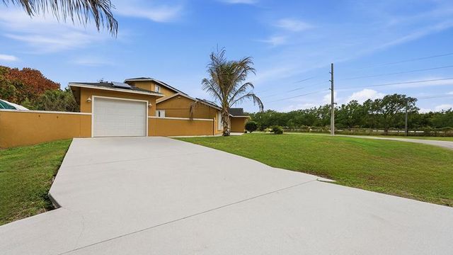 2301 SW Barber Lane, Port St. Lucie, FL 34984
