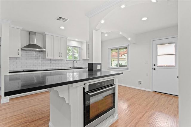 9617 Cedros, Panorama City, CA 91402