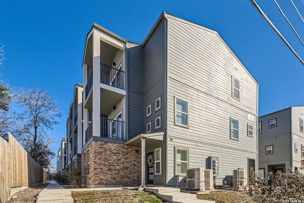 310 Tendick Unit 1102, San Antonio, TX 78209