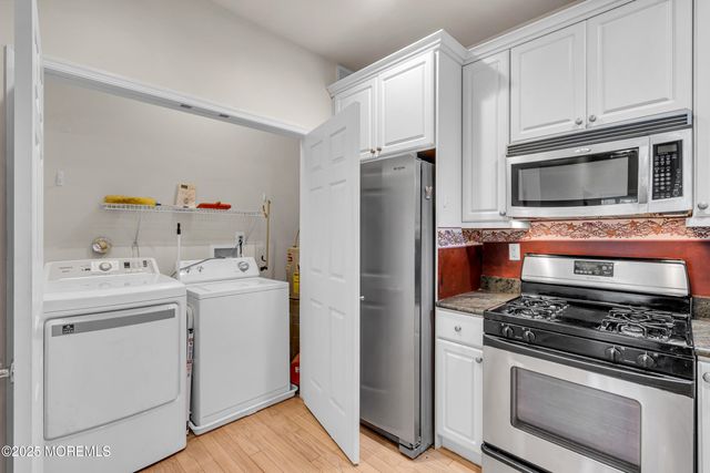 425 Sophee Lane, Lakewood, NJ 08701