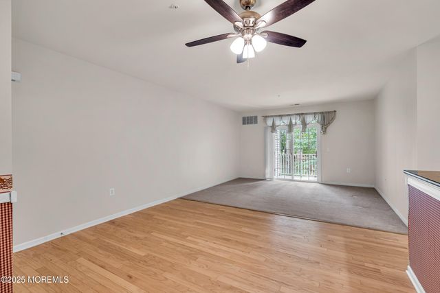 425 Sophee Lane, Lakewood, NJ 08701