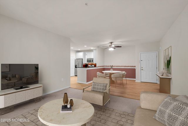 425 Sophee Lane, Lakewood, NJ 08701