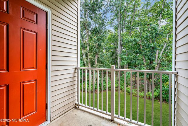 425 Sophee Lane, Lakewood, NJ 08701