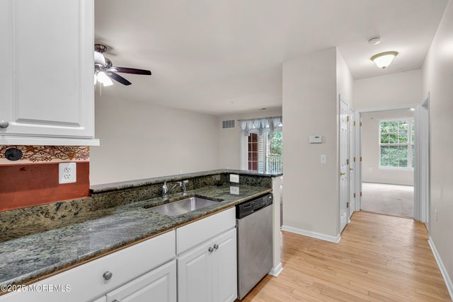 425 Sophee Lane, Lakewood, NJ 08701