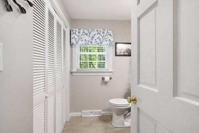 9 Fazio Farm Rd, Georgetown, MA 01833