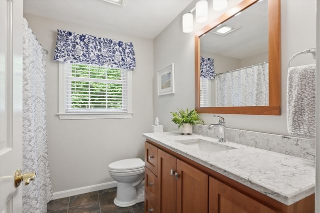 9 Fazio Farm Rd, Georgetown, MA 01833