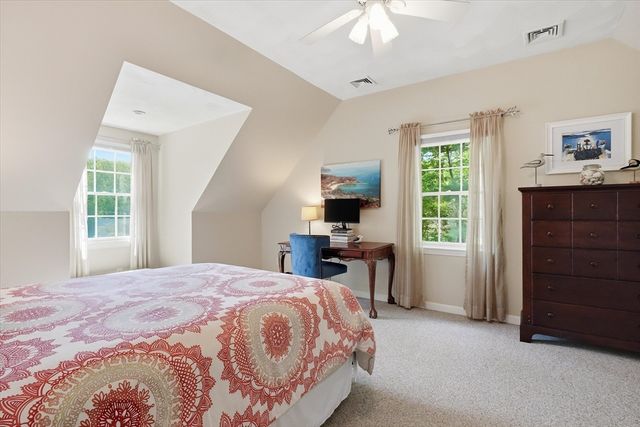 9 Fazio Farm Rd, Georgetown, MA 01833