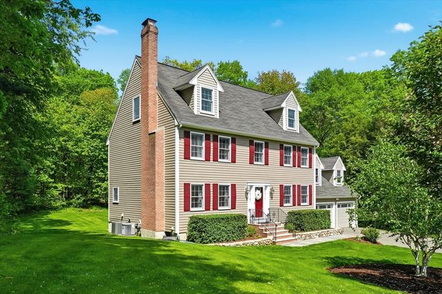 9 Fazio Farm Rd, Georgetown, MA 01833