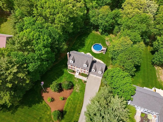 9 Fazio Farm Rd, Georgetown, MA 01833