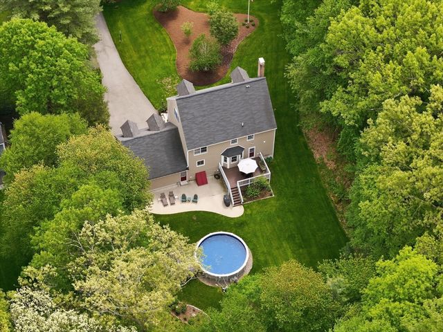 9 Fazio Farm Rd, Georgetown, MA 01833