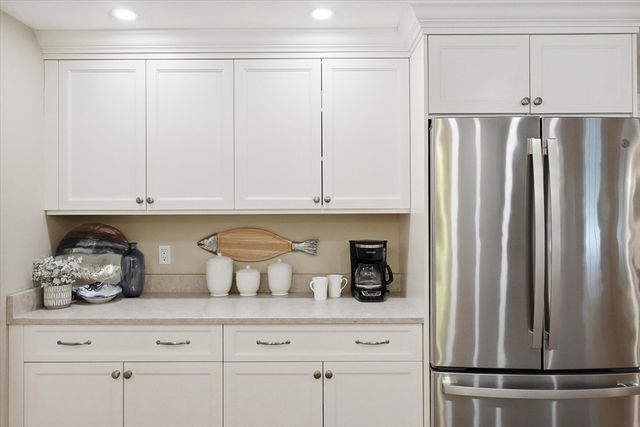 9 Fazio Farm Rd, Georgetown, MA 01833