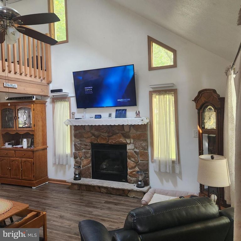 352 PARKER TRL, Albrightsville, PA 18210