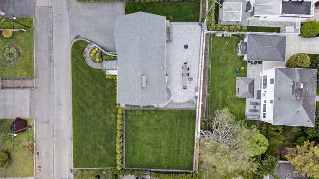 15 Cambridge Avenue, Tuckahoe, NY 10707