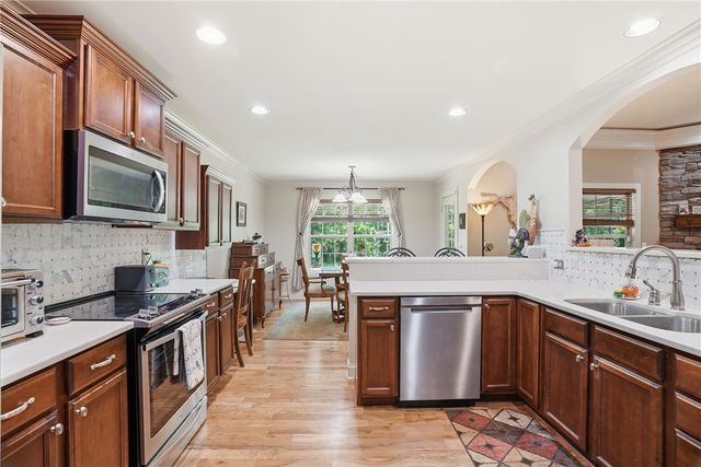125 C And S Drive, Greer, SC 29651
