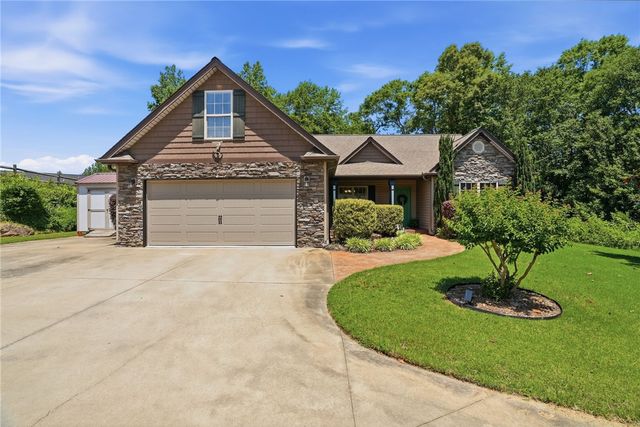 125 C And S Drive, Greer, SC 29651