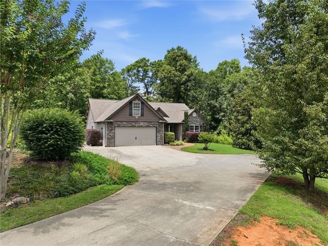 125 C And S Drive, Greer, SC 29651