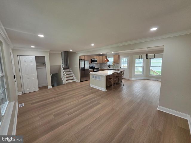 53 MARY ELLEN LN, Sicklerville, NJ 08081