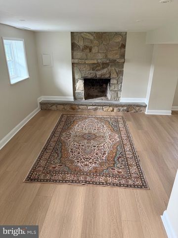 53 MARY ELLEN LN, Sicklerville, NJ 08081