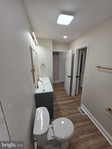 53 MARY ELLEN LN, Sicklerville, NJ 08081