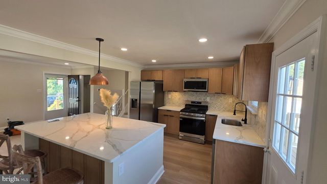 53 MARY ELLEN LN, Sicklerville, NJ 08081
