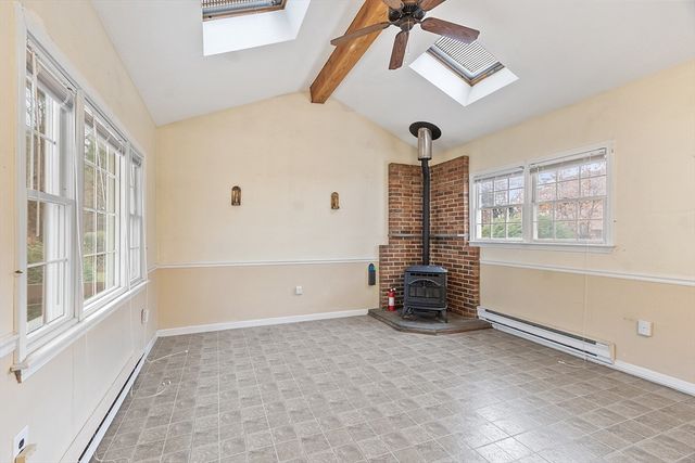 927 Main St, Acton, MA 01720