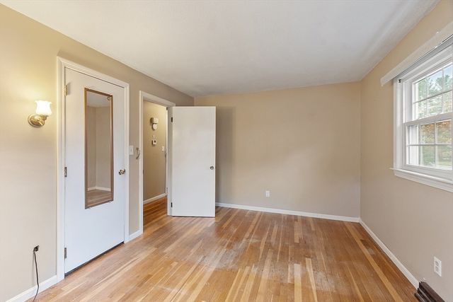 927 Main St, Acton, MA 01720