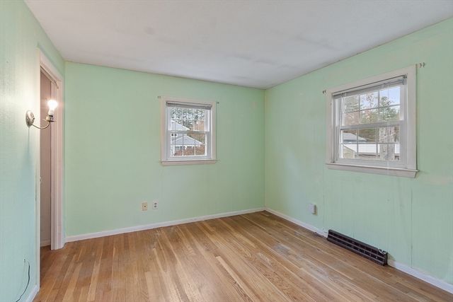 927 Main St, Acton, MA 01720