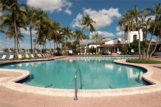 10773 NW 73 Ter, Doral, FL 33178