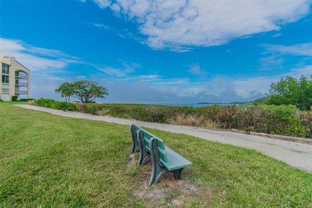 301 MARINER DRIVE 301, Tarpon Springs, FL 34689