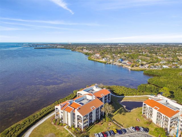 301 MARINER DRIVE 301, Tarpon Springs, FL 34689