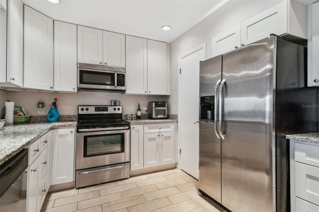 301 MARINER DRIVE 301, Tarpon Springs, FL 34689