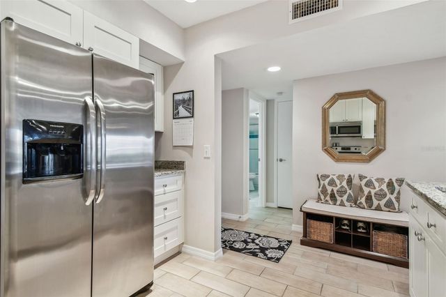 301 MARINER DRIVE 301, Tarpon Springs, FL 34689