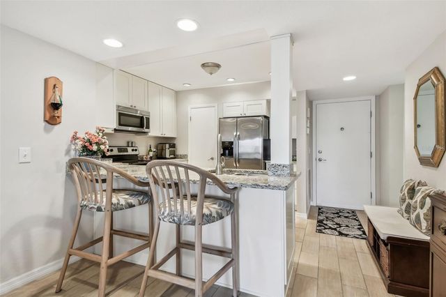 301 MARINER DRIVE 301, Tarpon Springs, FL 34689