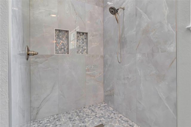 319 WATER SHORE DRIVE, Leesburg, FL 34748