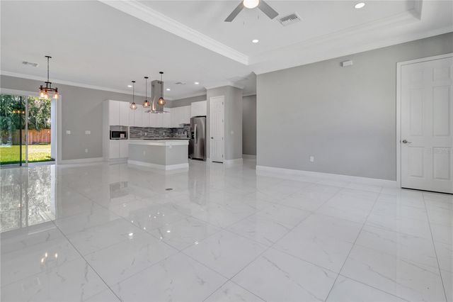 319 WATER SHORE DRIVE, Leesburg, FL 34748