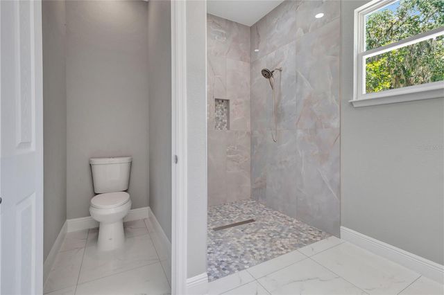 319 WATER SHORE DRIVE, Leesburg, FL 34748
