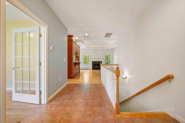 123 Spruce Lane, New London, NH 03257