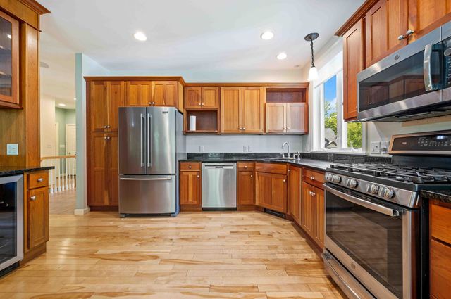 123 Spruce Lane, New London, NH 03257