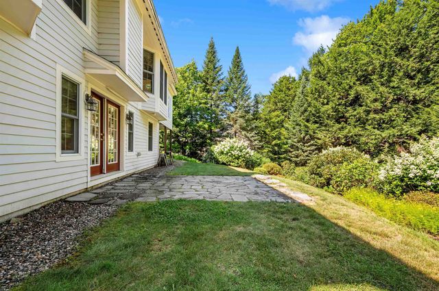 123 Spruce Lane, New London, NH 03257